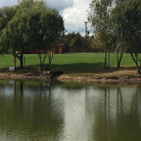 Elton Barn Fishery & Retreat Νότιγχαμ Εξωτερικό φωτογραφία